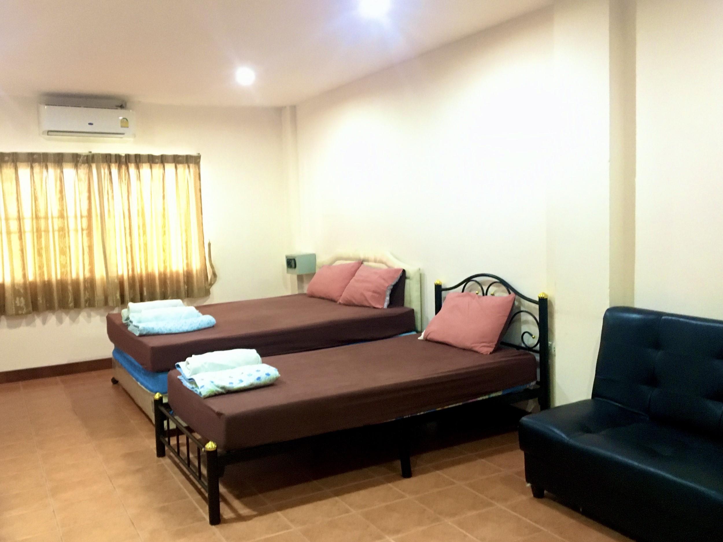 Anchana House Jomtien Beach Exterior photo